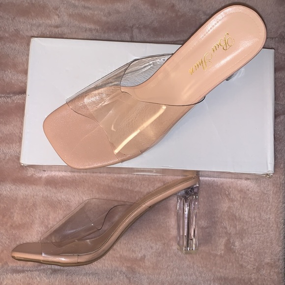 Clear heels - Picture 2 of 3